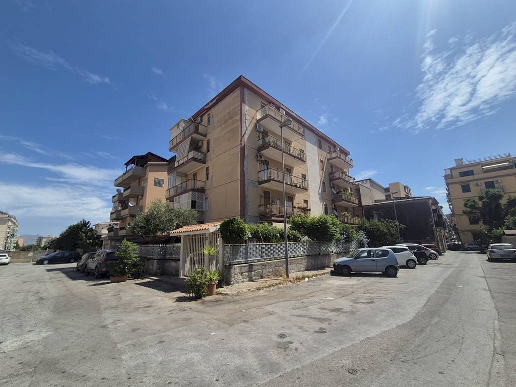 Foto 1 - Quadrilocale Via Scillato
 
79, Palermo - foto 1