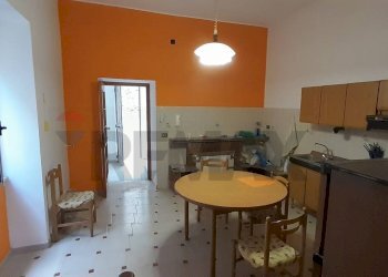 Cucina - Casa semi indipendente vico II° Tenente Tancredi
 
1, Solopaca - foto 4