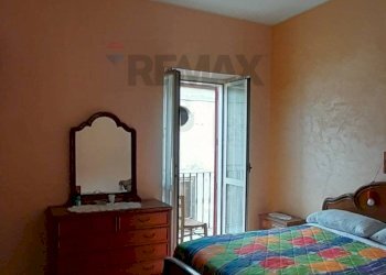 Camera / camera da letto - Casa semi indipendente vico II° Tenente Tancredi
 
1, Solopaca - foto 16