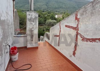 Balcone - Casa semi indipendente vico II° Tenente Tancredi
 
1, Solopaca - foto 24