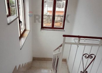 Scale - Casa semi indipendente vico II° Tenente Tancredi
 
1, Solopaca - foto 33