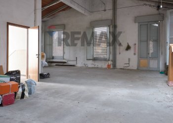 Parcheggio - Semi-detached house Via Risorgimento
 
3, Langhirano - photo 33