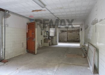 Hall / corridoio - Semi-detached house Via Risorgimento
 
3, Langhirano - photo 38