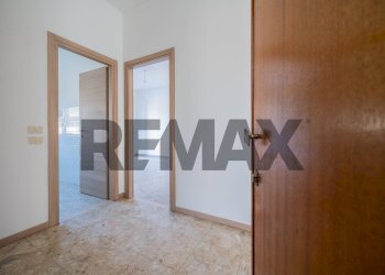 Stanza vuota - Semi-detached house Via Risorgimento
 
3, Langhirano - photo 5