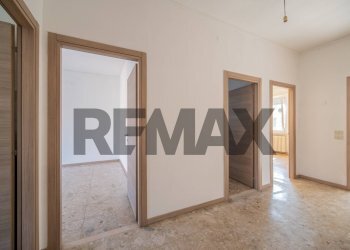 Hall / corridoio - Semi-detached house Via Risorgimento
 
3, Langhirano - photo 7