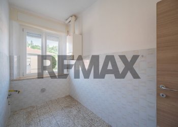 Stanza vuota - Semi-detached house Via Risorgimento
 
3, Langhirano - photo 13
