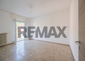 Stanza vuota - Semi-detached house Via Risorgimento
 
3, Langhirano - photo 15
