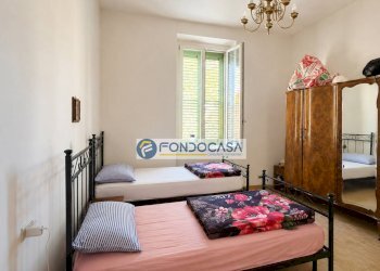 Camera matrimoniale - Independent house Via Zeri, Carrara - photo 18