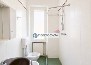 Bagno - Independent house Via Zeri, Carrara - photo 24