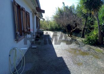 Giardino - Villa Via Portaturo
 
snc, Fondi - photo 15