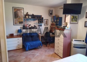 Camera / camera da letto - Villa Via Portaturo
 
snc, Fondi - photo 23