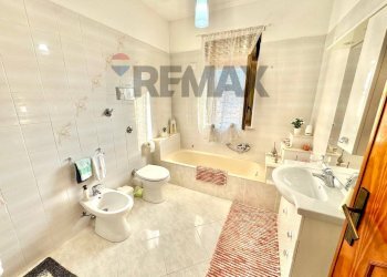 Bagno - Four-room apartment Via Guglielmo Marconi
 
77, Terrasini - photo 8
