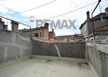 Terrazza - Three-room apartment Calle Lunga Castello - Santa Maria Formosa
5213, Venezia - photo 20