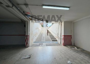Parcheggio - Box Via Papa Urbano VI
 
3/R, Bari - photo 4