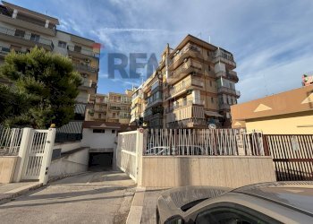 Edificio all\'aperto - Box Via Papa Urbano VI
 
3/R, Bari - photo 6