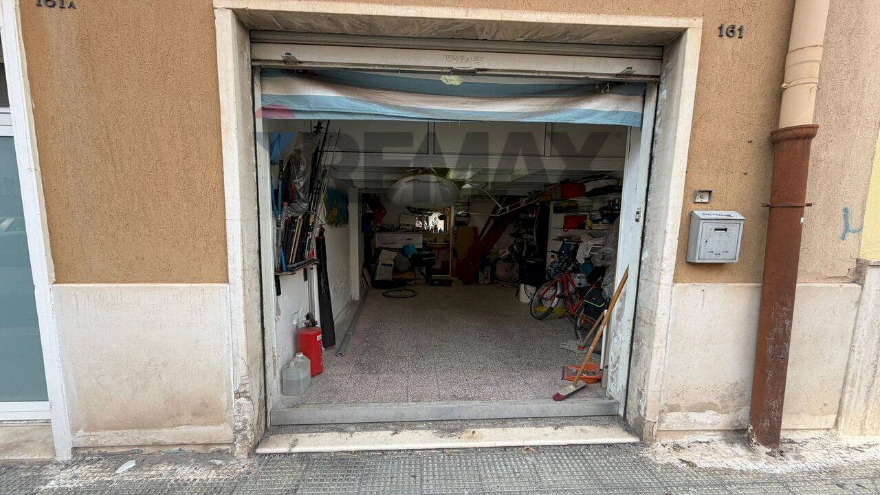Parcheggio - Locale Commerciale Via Monte San Michele
161, Bari - foto 2