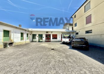 Casa all\'aperto - Attività Commerciale Via Giuseppe Garibaldi
2/c, Castelvetro Piacentino - foto 19