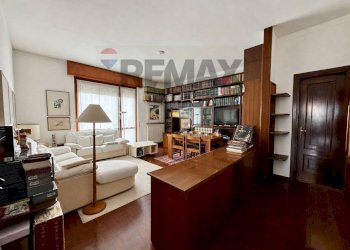 Soggiorno - Four-room apartment Via Ca Del Ferro
 
40, Cremona - photo 5