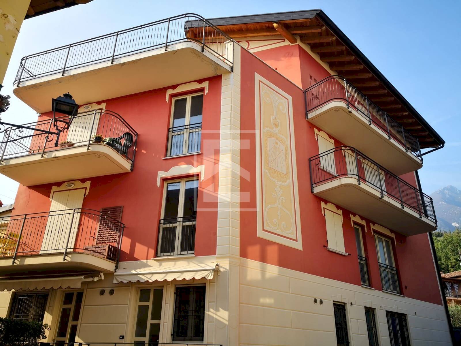 Foto 1 - Bilocale Via Mazzini
 
7, Toscolano-Maderno - foto 1