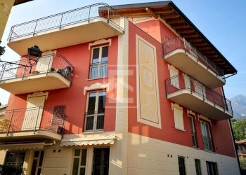 Foto 1 - Bilocale Via Mazzini
 
7, Toscolano-Maderno - foto 1