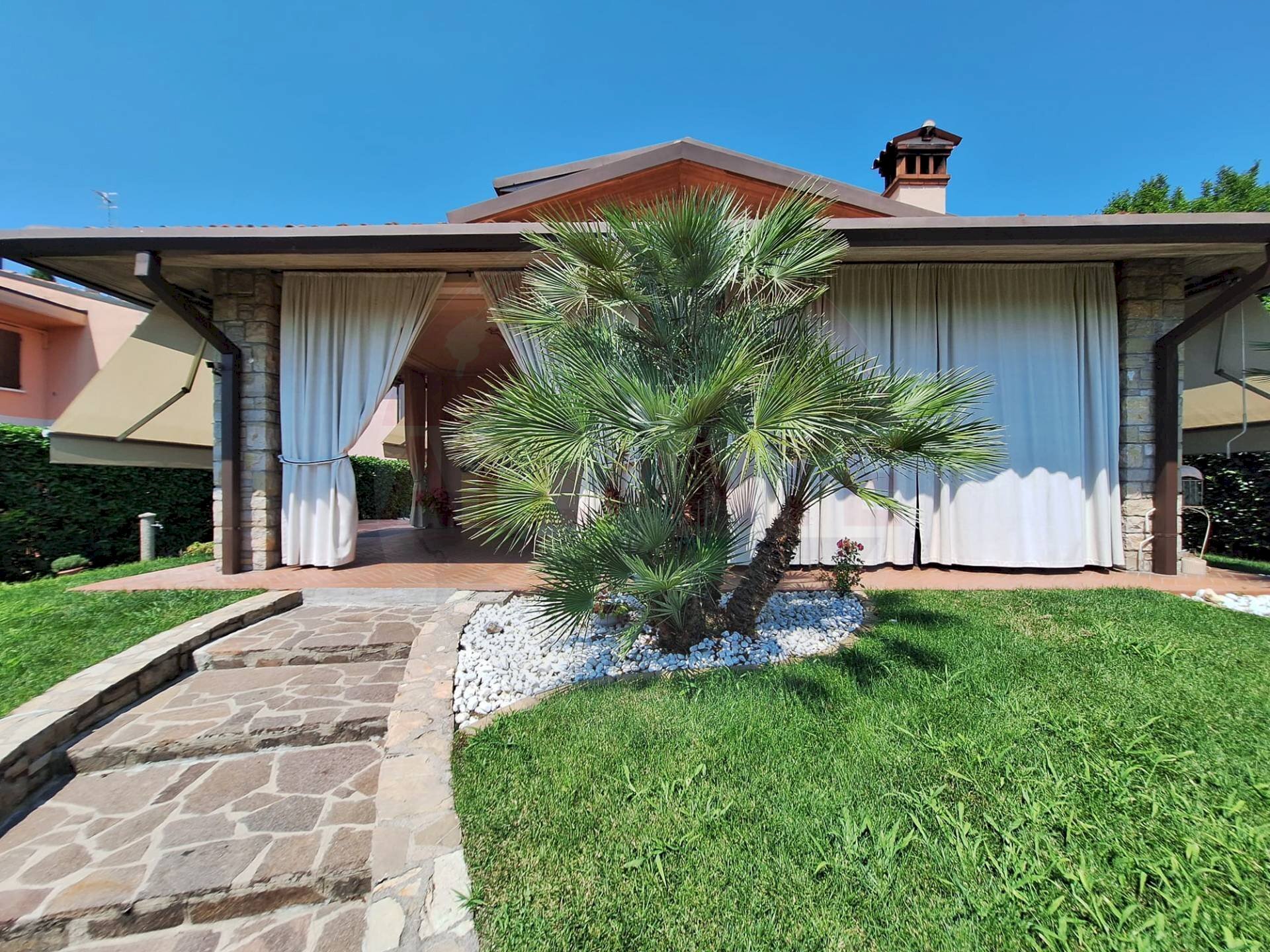 Foto 1 - Villa Via Antonio Gramsci
 
12, Chiari - photo 1