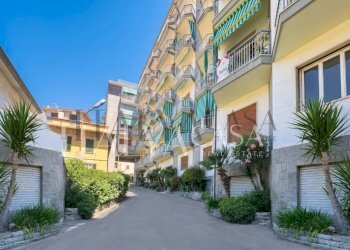 Foto 3 - Trilocale via lamarmora
 
92, Sanremo - foto 3