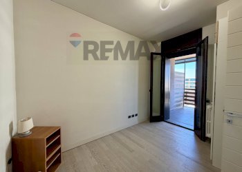 Stanza vuota - Trilocale Piazzetta unione Sarda
 
5, Cagliari - foto 10