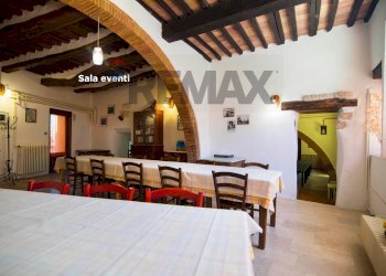 Sala da pranzo - Rustic VIA ARDUINO BARLETTAI
 
42, Montieri - photo 8