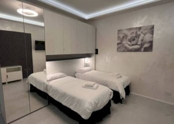 Camera da letto - Monolocale via Giosuè Borsi, Rho - foto 11