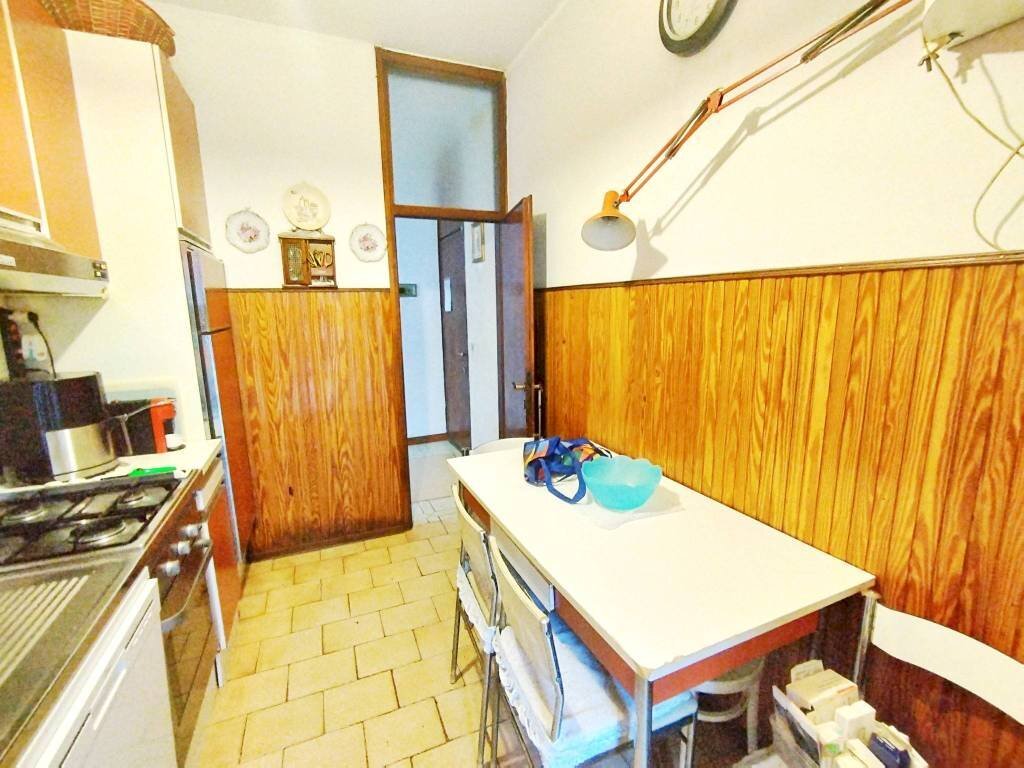 Cucina - Three-room apartment via Alessandro Litta Modignani, 109, Milano (neighborhood Bovisasca) - photo 3