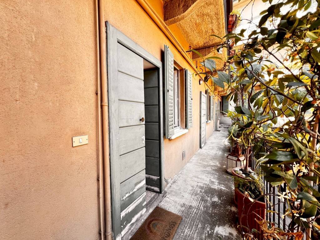 Ingresso - Bilocale via Pietro Maroncelli, Milano - foto 1