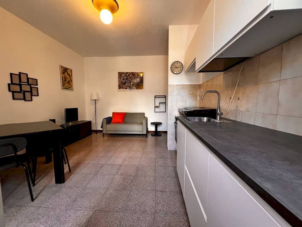 Cucina - Bilocale via Pietro Maroncelli, Milano - foto 2