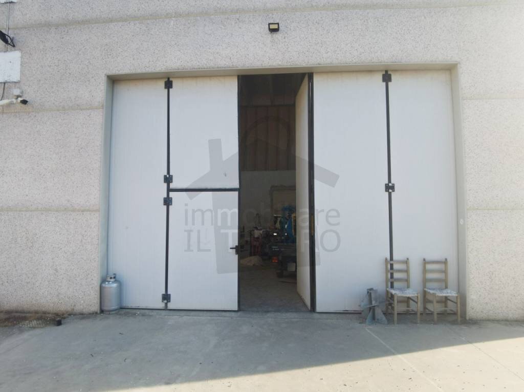 Facciata - Warehouse via 2 Giugno, Poggio Torriana - photo 2