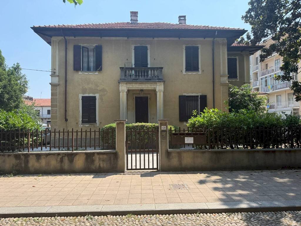 Facciata - Two-room apartment viale Antonio Gramsci, 120, Grugliasco - photo 1