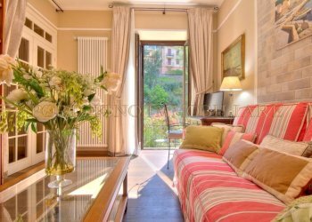 Salone - Appartamento via Privata del Parco Casana, Rapallo - foto 4