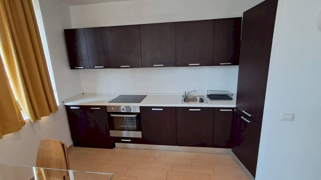 Cucina - Two-room apartment via Ippolito Rosellini, 2, Milano (neighborhood Isola) - photo 3