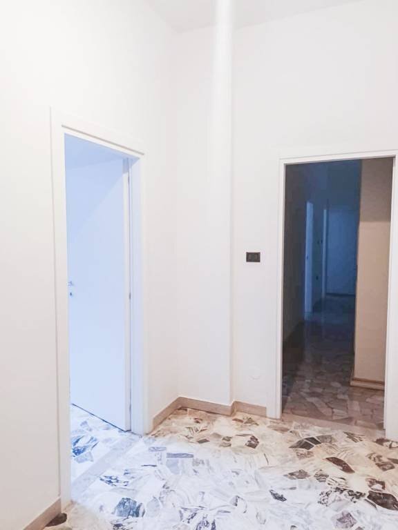 Ingresso - Quadrilocale via Pellegrino Tibaldi, Bologna (zona Bolognina) - foto 2