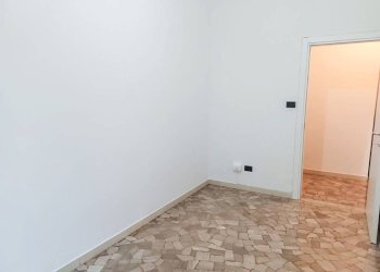 Camera da letto - Quadrilocale via Pellegrino Tibaldi, Bologna (zona Bolognina) - foto 45