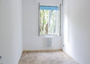 Camera da letto - Quadrilocale via Pellegrino Tibaldi, Bologna (zona Bolognina) - foto 46