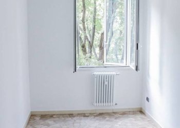 Camera da letto - Quadrilocale via Pellegrino Tibaldi, Bologna (zona Bolognina) - foto 48