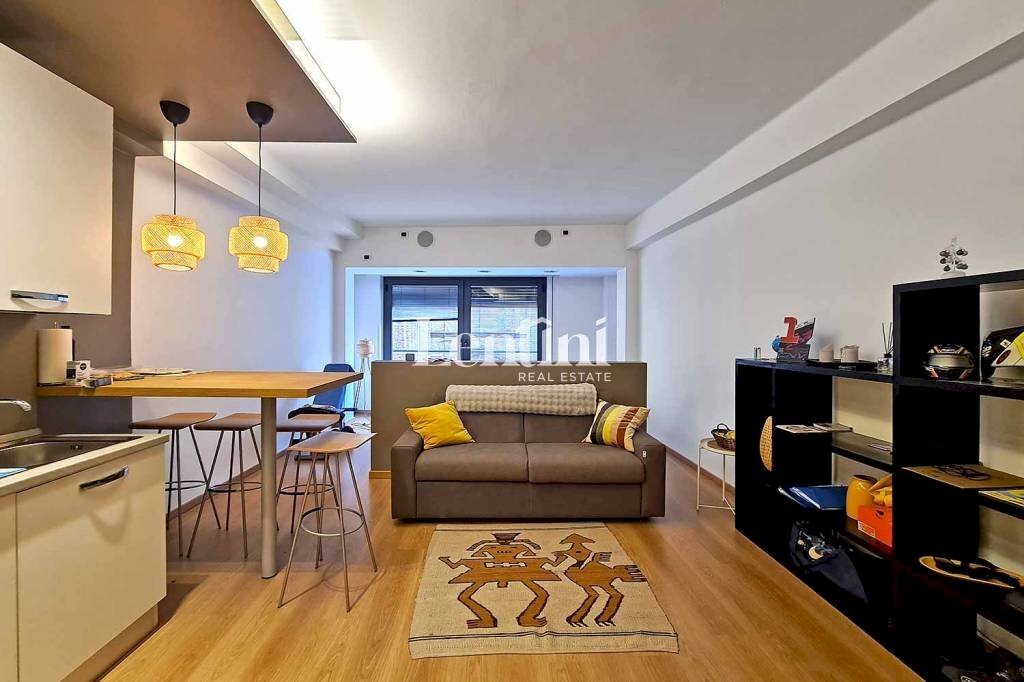 Salone - Bilocale via Roma, 72, Casale Monferrato - foto 1