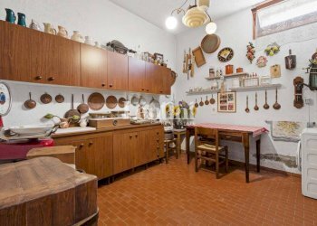 Cucina - Villa Località Madonna, 7, Camagna Monferrato - foto 17