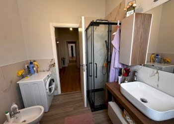 Bagno - Three-room apartment via Carlo Tenca, 2, Gallarate - photo 11