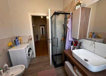 Bagno - Three-room apartment via Carlo Tenca, 2, Gallarate - photo 13