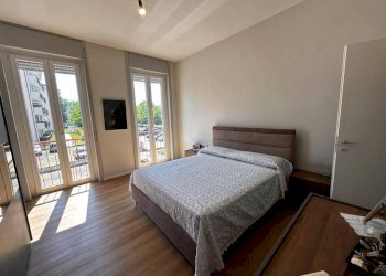 Camera da letto - Three-room apartment via Carlo Tenca, 2, Gallarate - photo 18