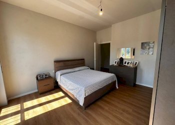 Camera da letto - Three-room apartment via Carlo Tenca, 2, Gallarate - photo 19