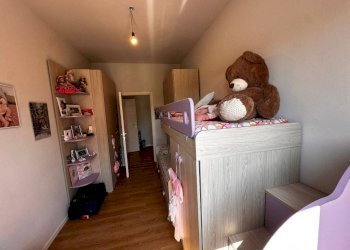 Camera da letto - Three-room apartment via Carlo Tenca, 2, Gallarate - photo 23