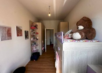 Camera da letto - Three-room apartment via Carlo Tenca, 2, Gallarate - photo 24