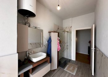 Bagno - Three-room apartment via Carlo Tenca, 2, Gallarate - photo 30