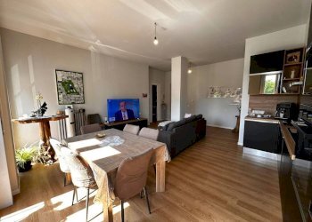 Salone - Three-room apartment via Carlo Tenca, 2, Gallarate - photo 42